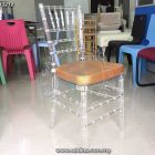 transparent chiavari chairs